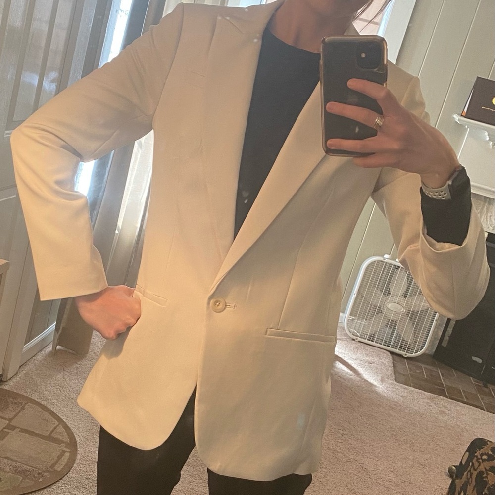 Women’s White Blazer
